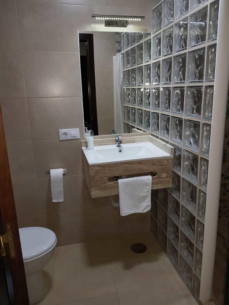 Hostal Malaga Arcos de la Frontera Eksteriør bilde